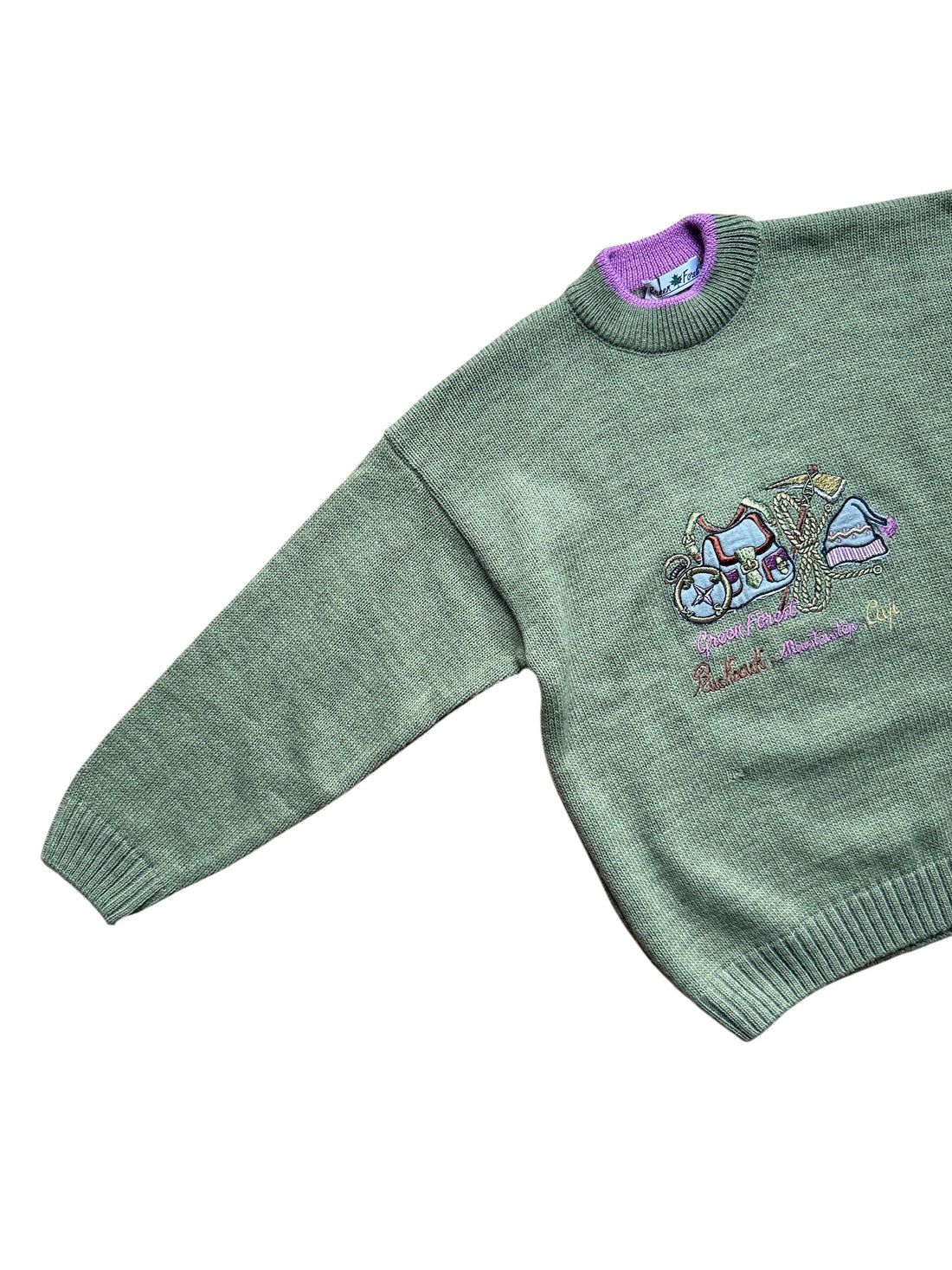 Pull vert montagnard fleurs brodées - 8/10 ans