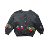 Pull broderies fraises - 4 ans